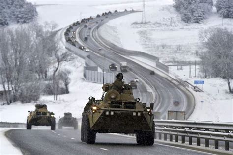 为何俄罗斯不破坏铁路公路桥梁等，让乌克兰不断接收西方军火？__财经头条
