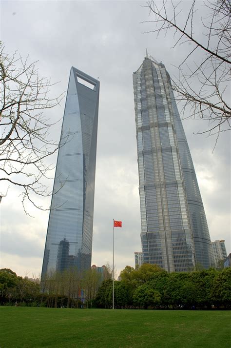 上海陆家嘴金融中心图片-上海陆家嘴金融中心的现代建筑素材-高清图片-摄影照片-寻图免费打包下载