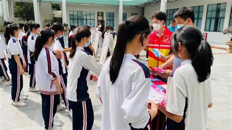 禁毒宣传进校园，广州市滨江五中学校300余名学生学习禁毒知识