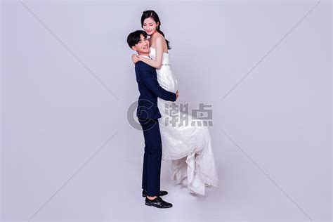 情侣婚纱男生抱女生摄影图7648*5099图片素材免费下载-编号762971-潮点视频