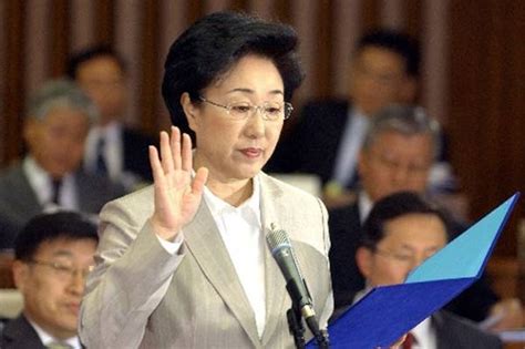 韩国首位女总理因受贿罪将入狱服刑(图) - 永嘉网