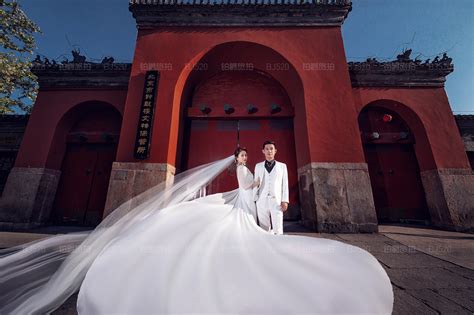 北京红砖美术馆婚纱照哪家拍得漂亮-铂爵(伯爵)旅拍婚纱摄影