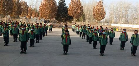 我校内地新疆班全体师生举行国庆升旗仪式 - 雪莲风采 - 连云港高级中学