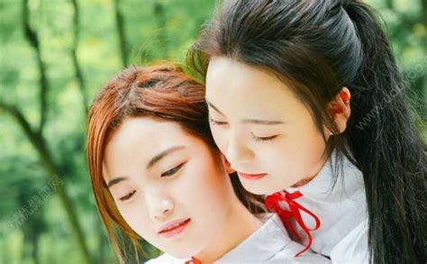 女同图片
