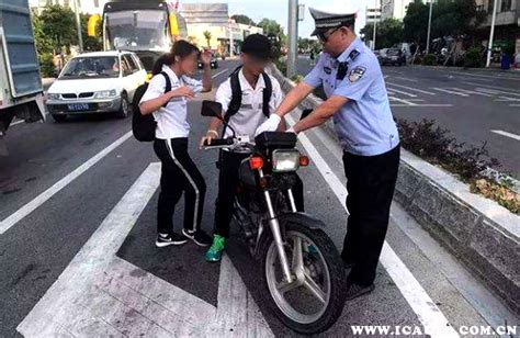 未满16岁骑电动车被交警抓到怎么办_车主指南
