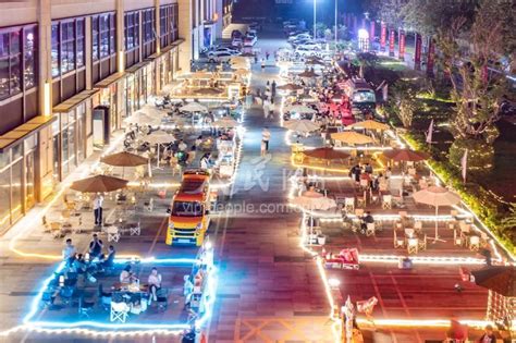 广西贺州：“夜经济”点燃城市活力-人民图片网