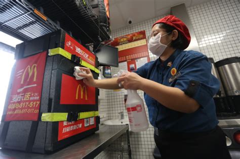 请你更放心！疫情期间，麦当劳餐厅这样清洁消毒 | 热点更新 | 麦当劳官网
