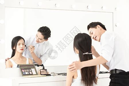 招聘化妆师招聘红色创意海报海报模板下载-千库网