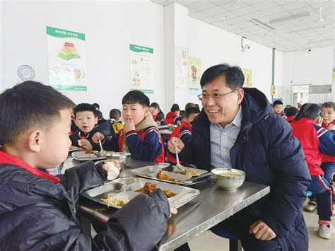多措并举“杜绝餐饮浪费”|云南省电子信息高级技工学校-官方网站
