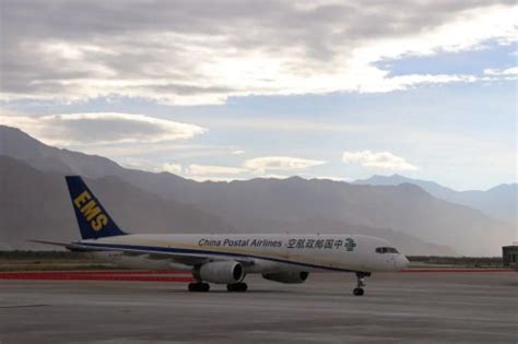 翱翔屋脊，拉萨上空的雪域雄鹰，中国西藏航空公司客机队机型小记__财经头条