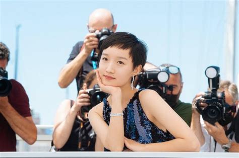 张子枫&黄米依，《Vogue Film》新刊封面写真，薛龙