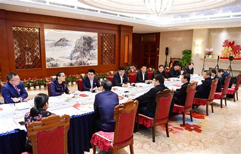 43场！芜湖市委书记、市长与企业家共进早餐、畅聊发展！|芜湖市|企业家|市委书记_新浪新闻