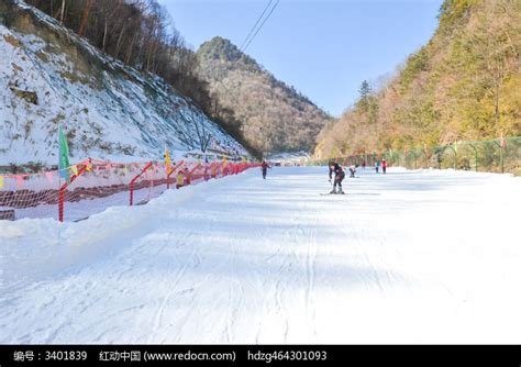 神农架天燕滑雪场初级赛道高清图片下载_红动中国