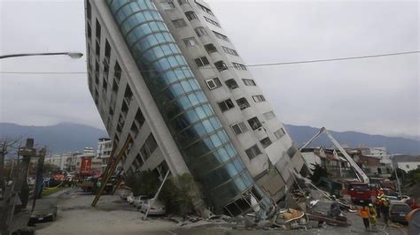 大地震来袭时的画面遭受曝光 房屋顷刻间倒塌 监控拍下恐怖瞬间_腾讯视频