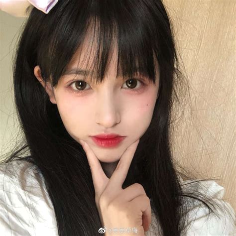 草莓甜美女生头像