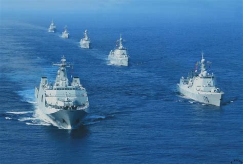 2016年中国海军近30艘新舰服役 数量居全球首位_新闻_腾讯网