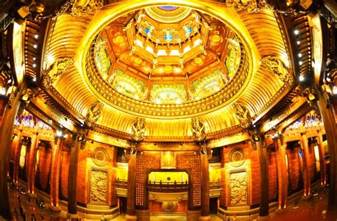 广州花园酒店，富丽堂皇的大堂，一块壁画竟然用了两公斤黄金！ - 知乎