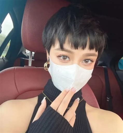 短发狗啃刘海图片