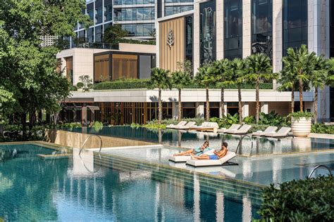 T.R.O.P.作品: 曼谷屋顶游泳池 - 设计之家