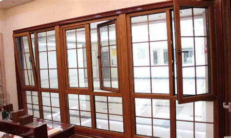 铝包木门窗是什么性质的材质_德优特官网