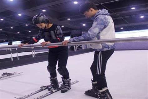 世界最大室内滑雪项目“冰雪世界”落户上海临港
