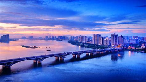 广东经济发展最快的五个城区，你觉得哪个最牛？