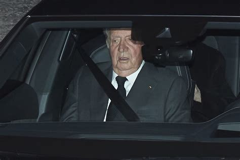 为了维护西班牙王室形象，丑闻缠身的82岁老国王卡洛斯一世自愿“流亡”