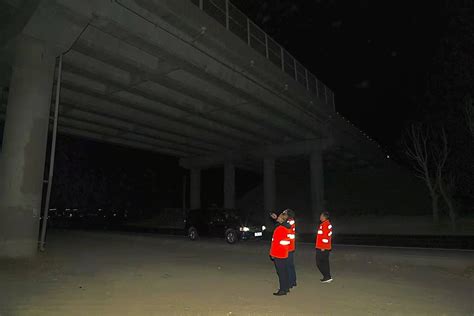 走进青海玛多地震救援现场：救援人员开展安全巡查 确保消防安全_凤凰网视频_凤凰网
