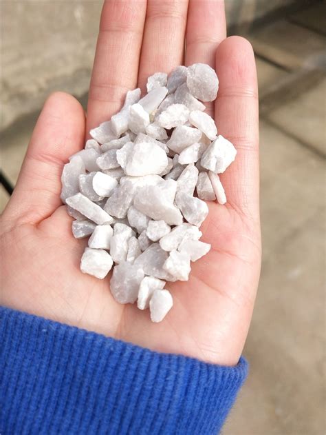 厂家批发精致白色石英砂污水处理喷砂除锈石英砂净水器滤料石英砂-阿里巴巴