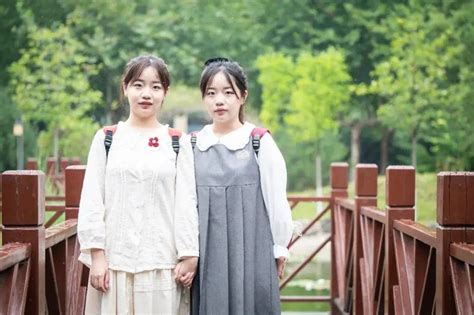 杭州一高中两对双胞胎考上名校！秘诀是……_凤凰网