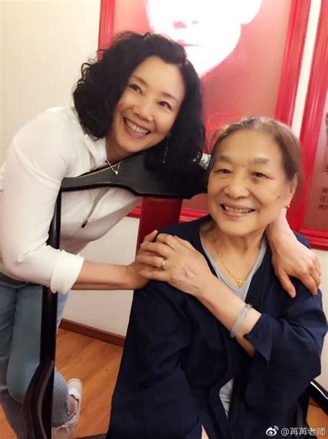 61岁陈宝国和老婆赵奎娥近照，原来陈宝国每天面对这样的女人！