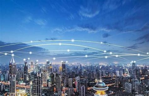 人文聚焦 _ 《上海传媒发展报告(2018)》显示：数字技术深度融合，成为构建国家竞争新优势重要力量