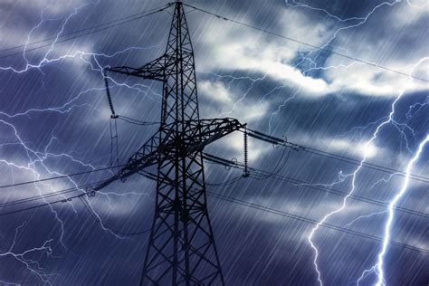【电力科普】为什么打雷或雷雨天的时候容易停电?_供电