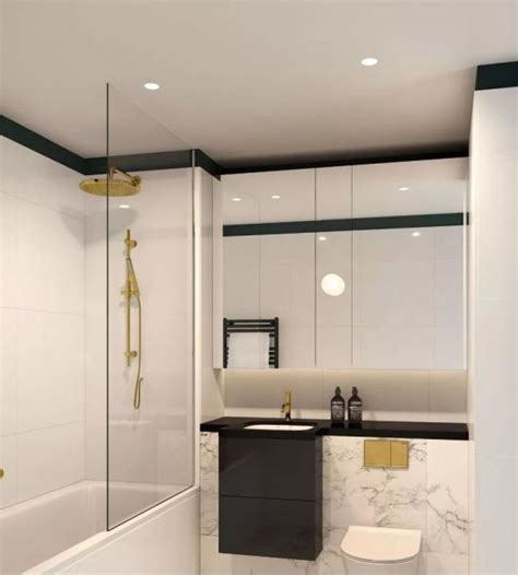 带玻璃淋浴间和大浴缸的主浴室高清图片下载-正版图片502924446-摄图网