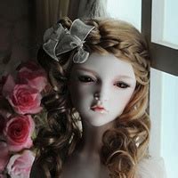 甜美女生娃娃头像