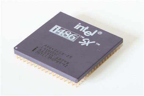 Intel 486 Under the microscope - DJD Labs