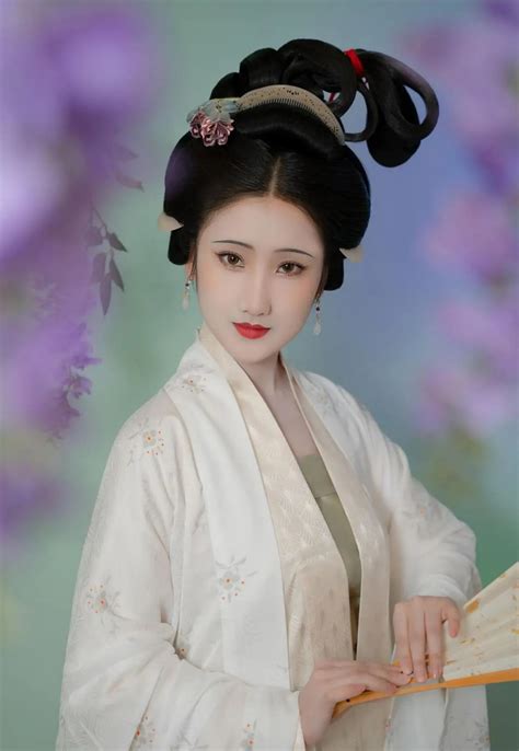 宋妆容甜美女生头像