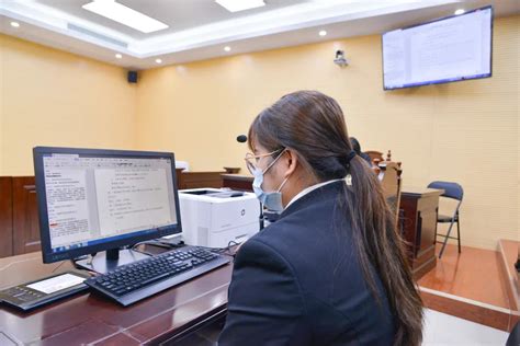 兴宁法院：首次“智能化庭审”启动无纸化办案改革-广西壮族自治区高级人民法院