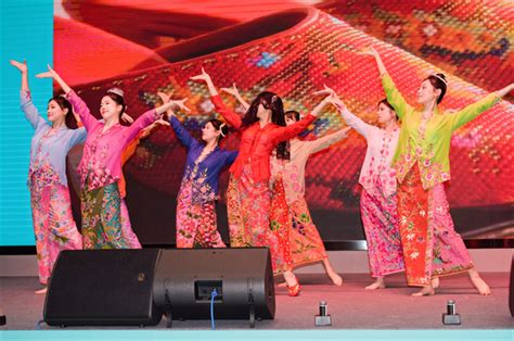 新加坡娘惹文化季在晋江梧林开幕