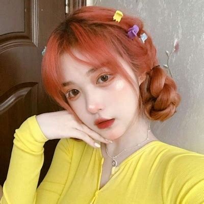 女生头像“心如止水鉴常明见尽人间万物情图片