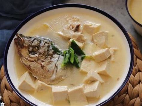 不管用什么锅煮鱼汤，只要多加这2种，鱼汤煮出来奶白鲜香特好喝|鱼汤|鱼|猪油_新浪新闻