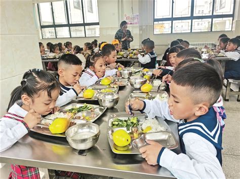 让学生的用餐营养而健康 让在校午餐成为一种快乐 - 天津经济技术开发区第二小学
