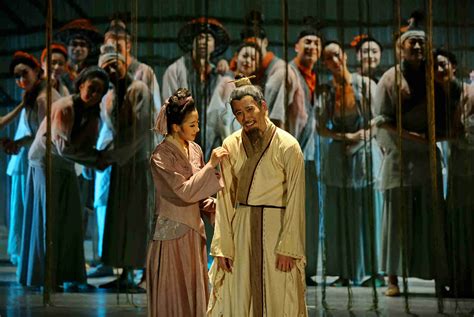 为观众还原一个痛苦+豁达的“诗圣”，北京人艺再度演出话剧《杜甫》