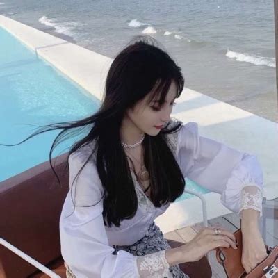 温柔大叔头像高冷女生