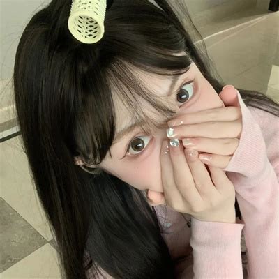 女生头像明媚温柔气质