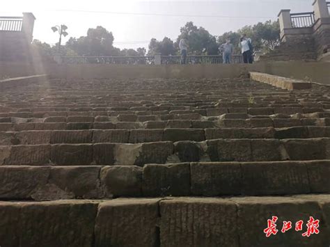 长江日报：汉江边留存4个红砂石老码头，市民：应保护起来，留住历史