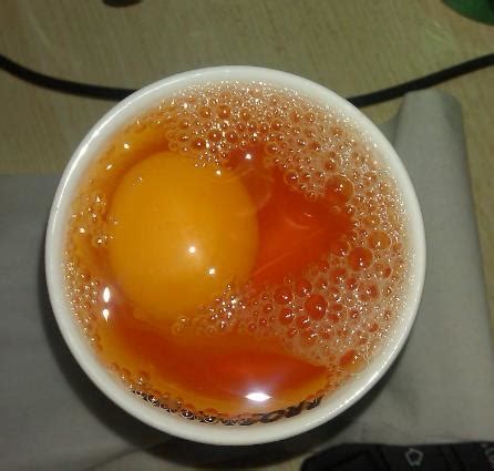 实验：把鸡蛋分别浸泡在醋和可乐里，结果那种会更好？_腾讯视频