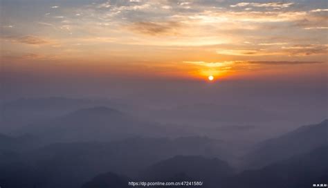 日出东山月落西，晨起寒重霜满地。元月29日摄于江苏无锡斗山。__财经头条