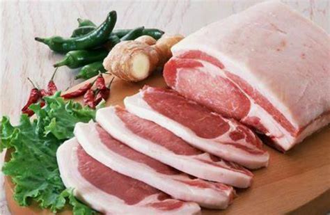【昆明猪肉价格持续走低 每公斤降10元 消费者感叹菜比肉贵| 近日】_傻大方