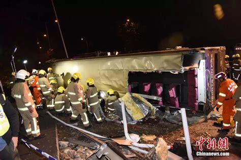 香港翻车事故已致19人死亡！司机涉危险驾驶被捕_凤凰资讯